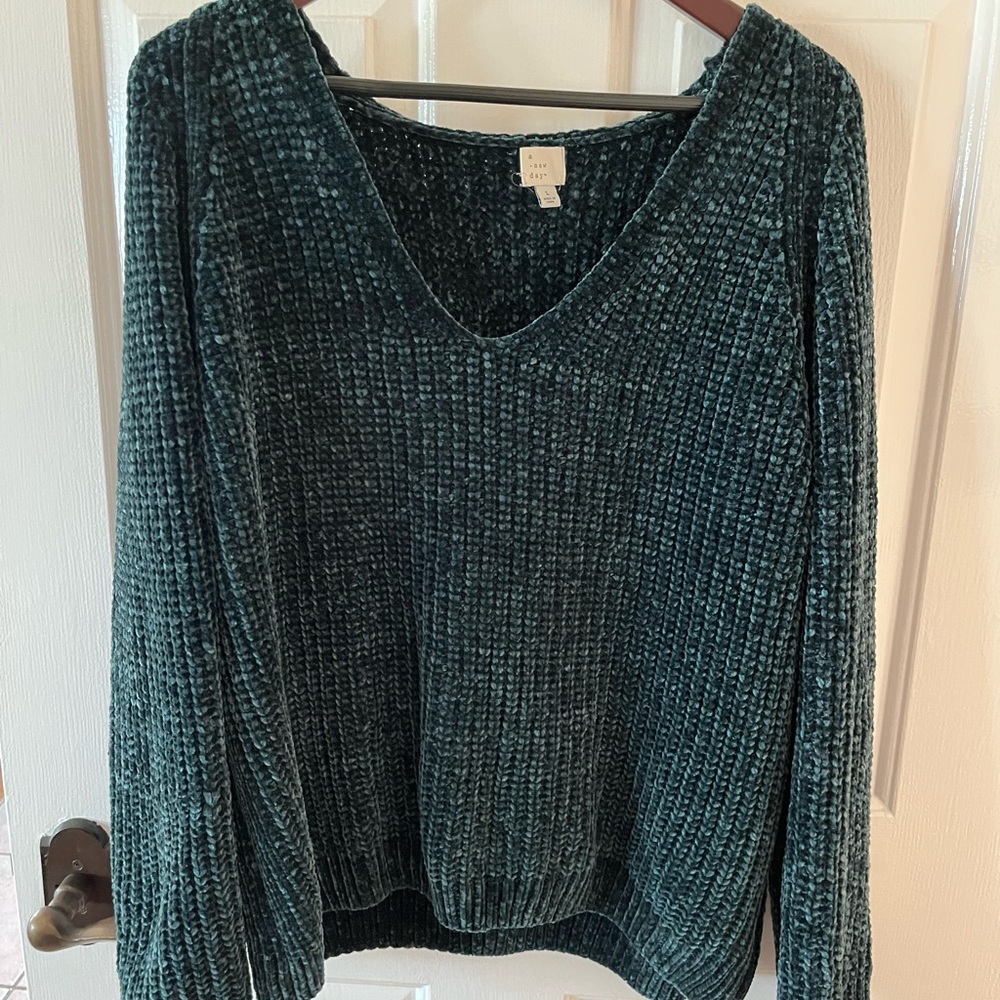 A new day green Sweater Size L super soft